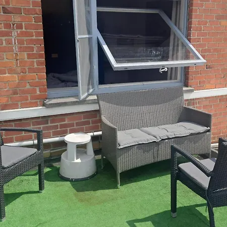 Beautyd Red Centrum Gullegem Bed & Breakfast Wevelgem